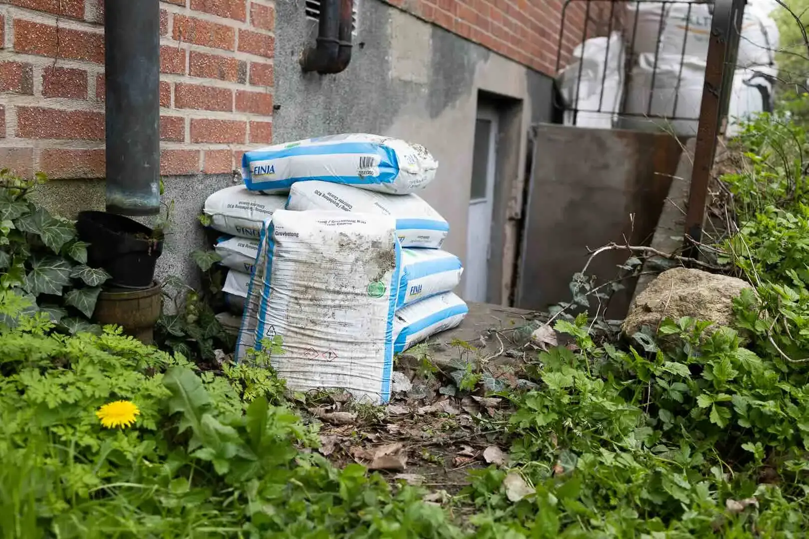 Markyta och återställning som ingick i projektet i Hovås